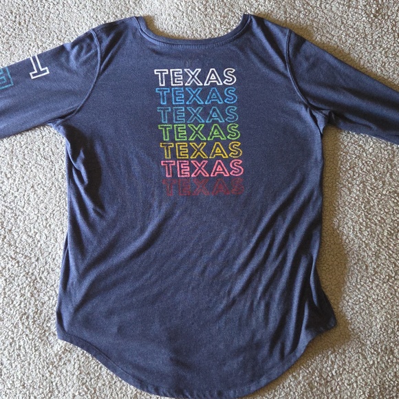 Texas Graphic Bundle of 2 Long Sleeve Curved Hem Pocket T-shirts - Picture 9 of 16